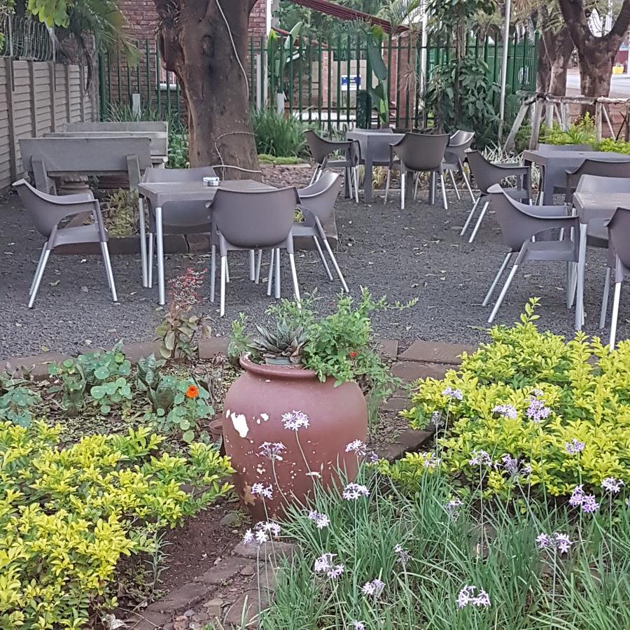 Stoep Cafe Guest House Komatipoort Exterior foto